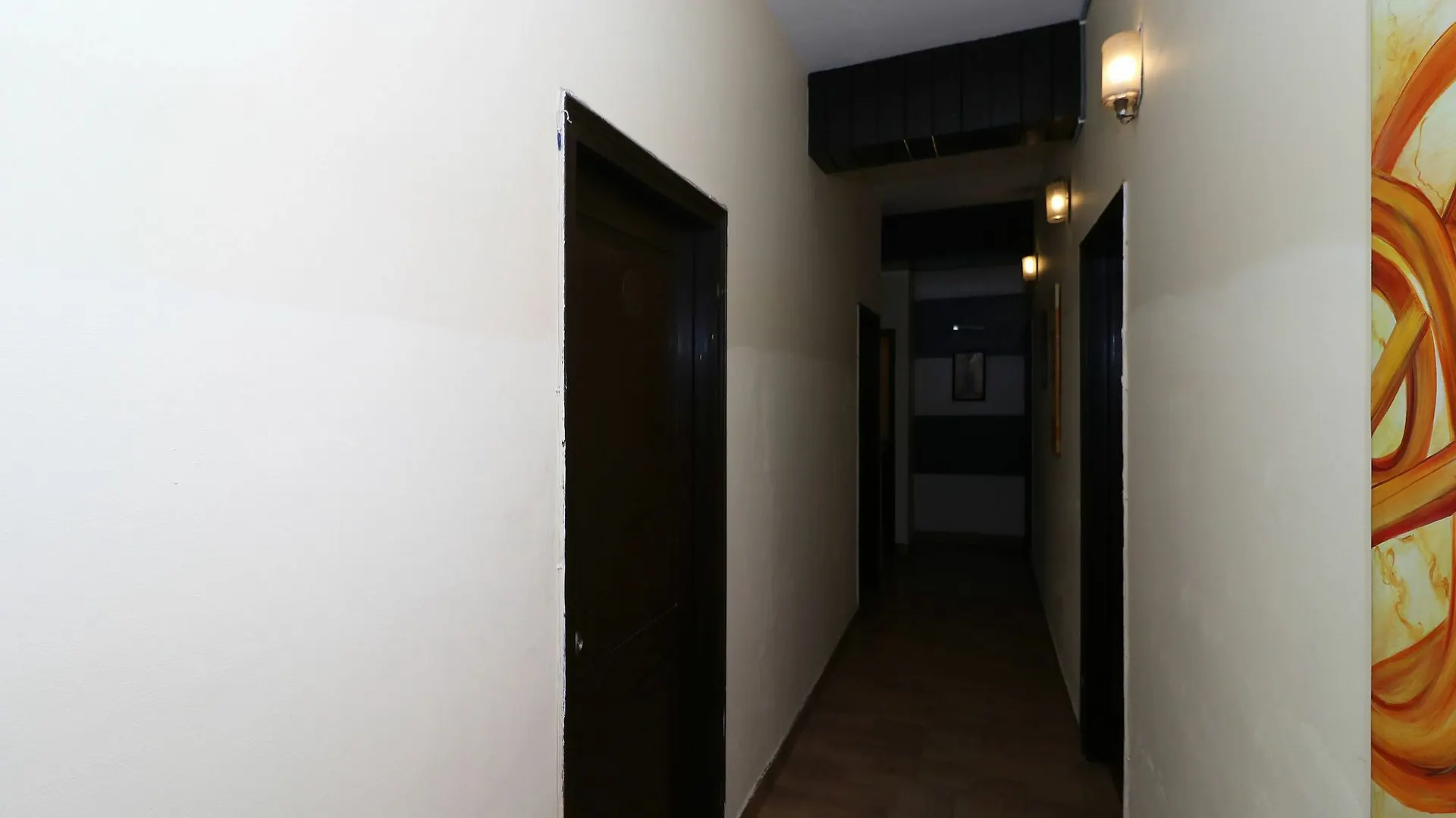 古尔冈 Oyo 12477 Dlf Phase 2酒店 酒店