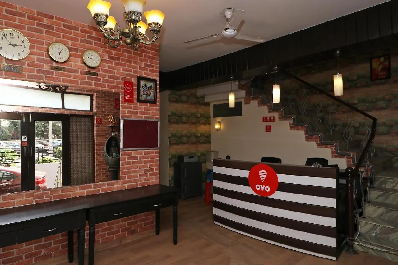 酒店 古尔冈 Oyo 12477 Dlf Phase 2酒店